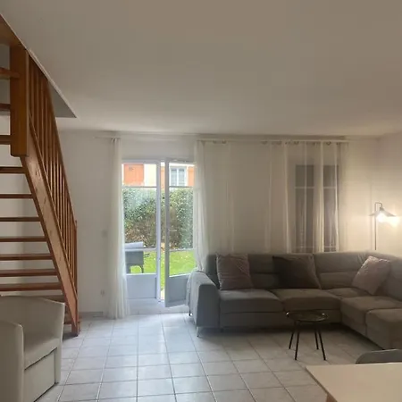 Next To Disneyland And Paris Bmyguest *